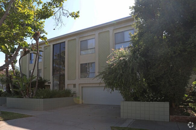 Building Photo - 463 S Maple Dr