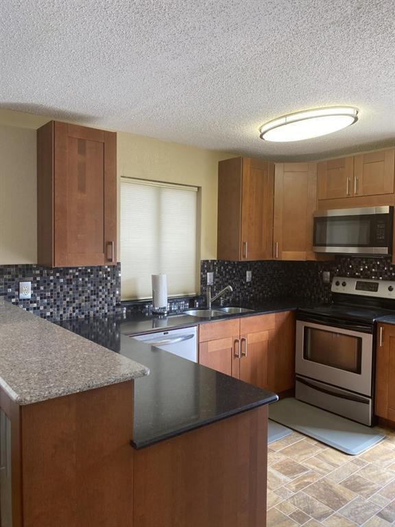 Building Photo - 5730 Cancun Dr