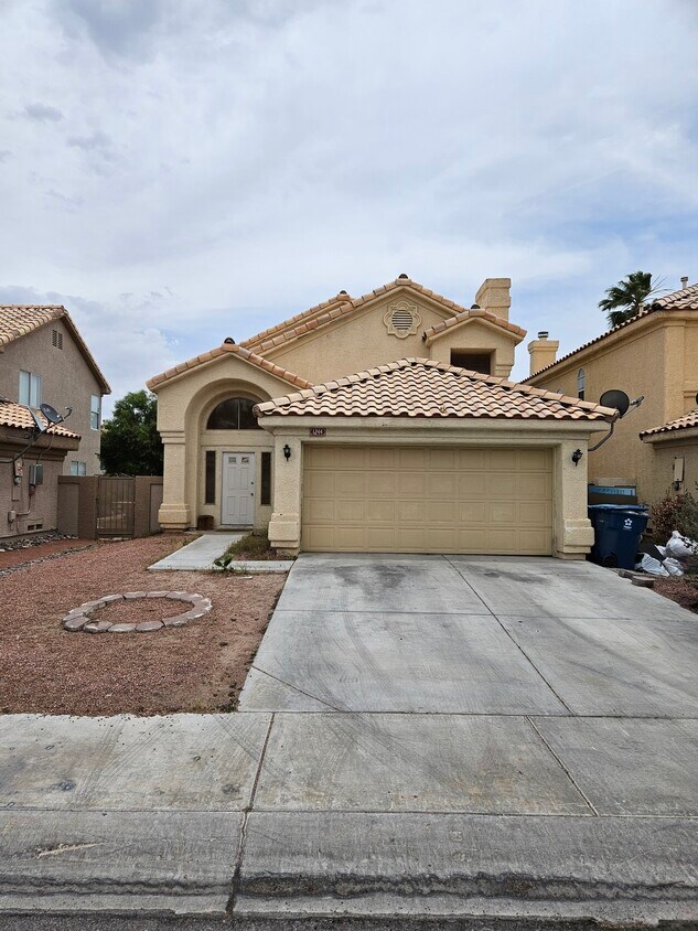 Foto principal - 1244 Lucia Dr