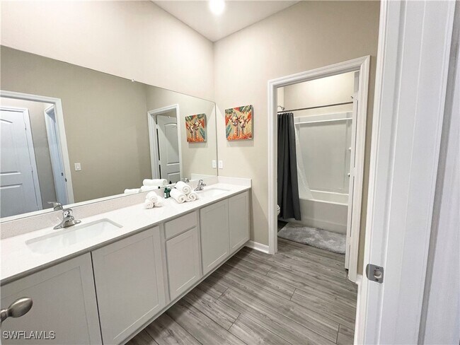 Foto del edificio - 212 SW 21st St