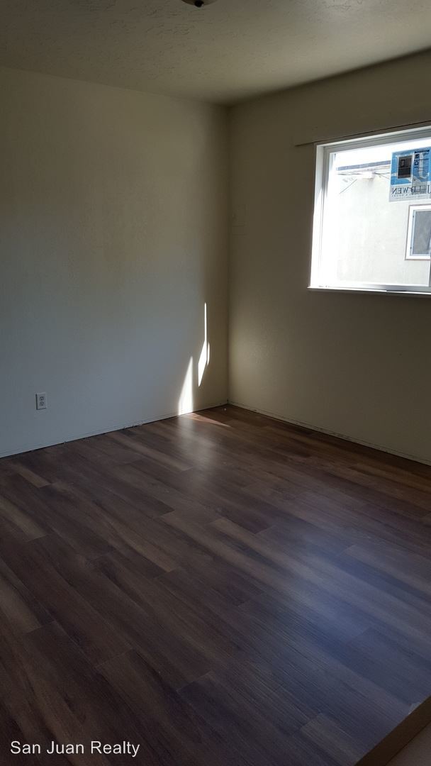 Building Photo - 2 br, 1 bath Apartment - 516 E 18th Street