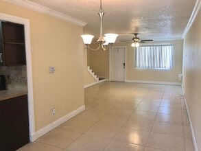 Building Photo - 6604 Dockside Cir