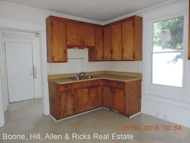Building Photo - 2 br, 1 bath House - 1418 Cypress Street