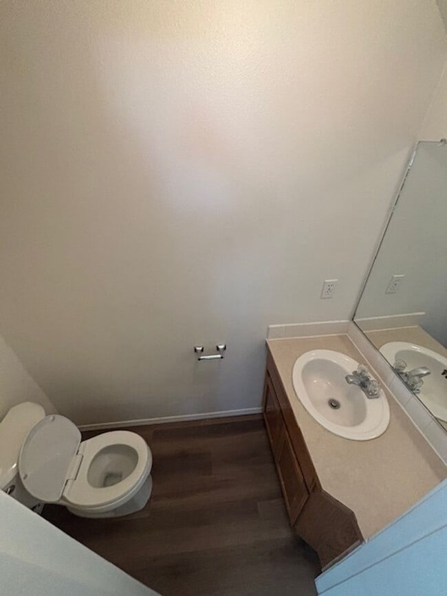 Foto del edificio - 4 Bed 2.5 Bath in Hillsboro