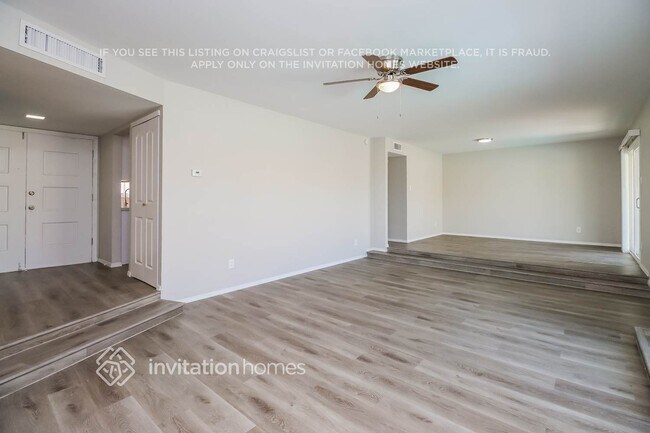 Foto del edificio - 6744 S Lakeshore Dr