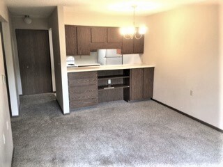 Living and Dining Room - KMA - Highland Terrace Apartments