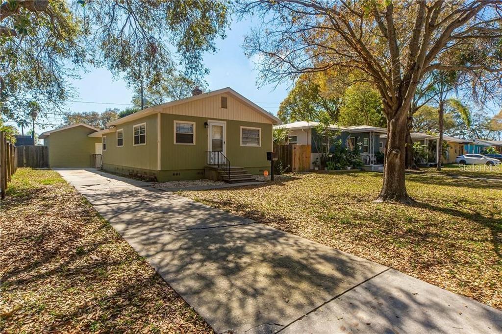 Primary Photo - 2626 34th Ave N
