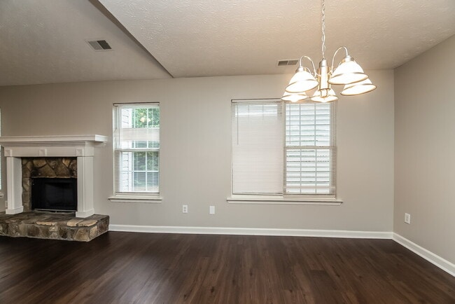 Building Photo - 3808 Summer Leigh Ct