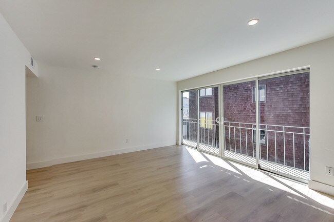 1 San Antonio Apartments Francisco Ca Building Photo 1 San Antonio Apartments
