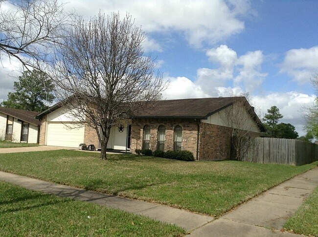 Building Photo - 16902 Castle Fraser Dr