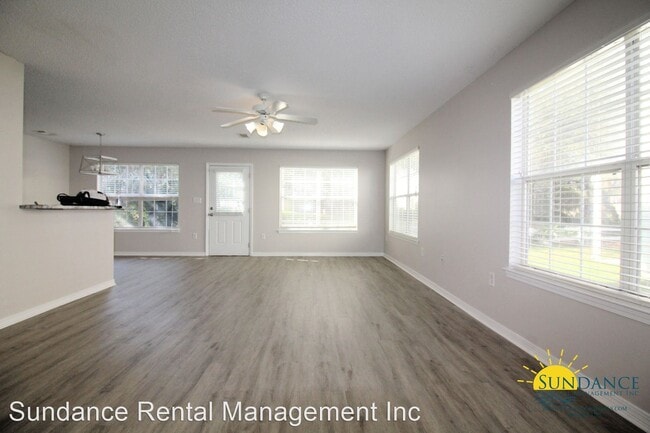 Building Photo - 3 br, 2.5 bath House - 234 Twin Lakes Lane