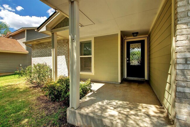 Building Photo - 2608 Brisbane Rd