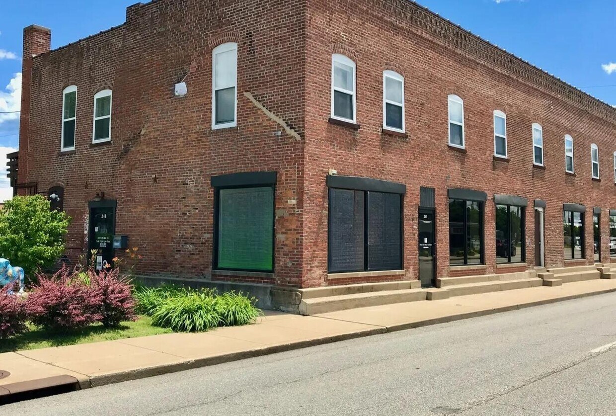 Foto del edificio - 341 N Lafayette St