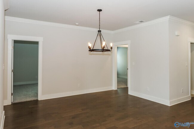 Building Photo - 6522 Oak Mdw Dr SE