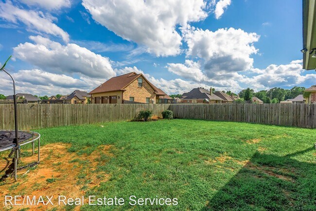 Building Photo - 4 br, 2 bath House - 510 J R Drive
