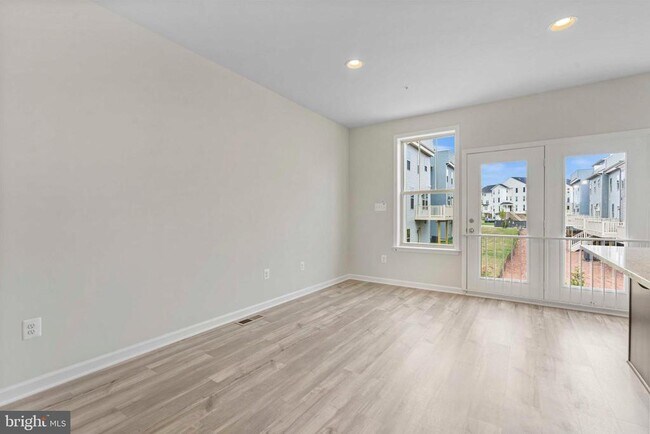 Foto del edificio - 5903 Garden Walk Dr