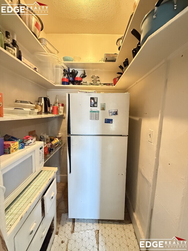 Building Photo - 1742 Commonwealth Ave