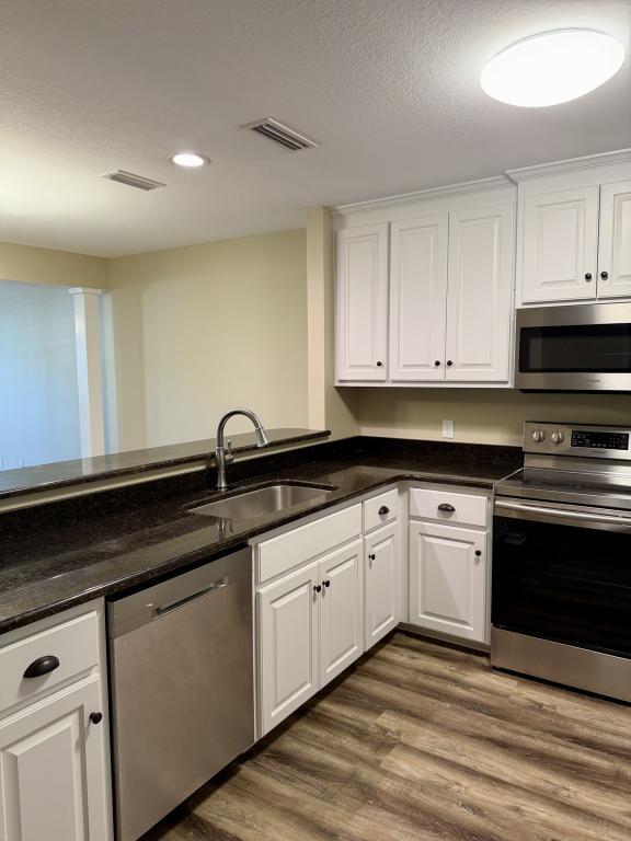 Foto del edificio - 118 Jasmine Cir