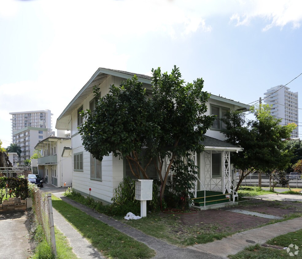 Primary Photo - 1637 Kewalo St