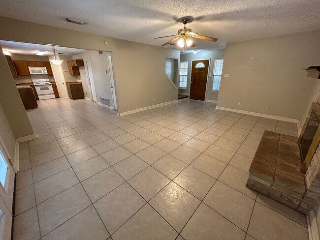Foto del edificio - 9803 Boulder Hill St