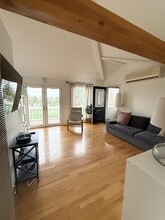 Building Photo - 14515 Clearview Dr