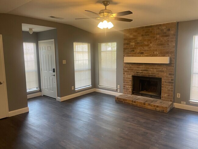 Building Photo - 5834 Silver Sage Drive