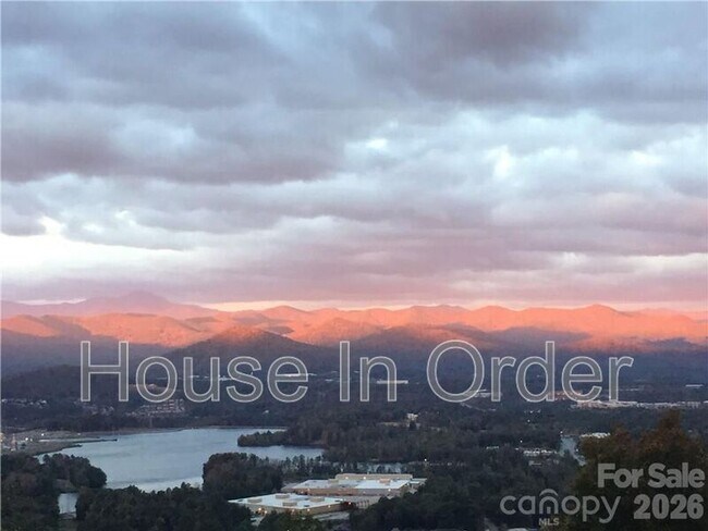 Foto del edificio - 40 Crestwood Dr