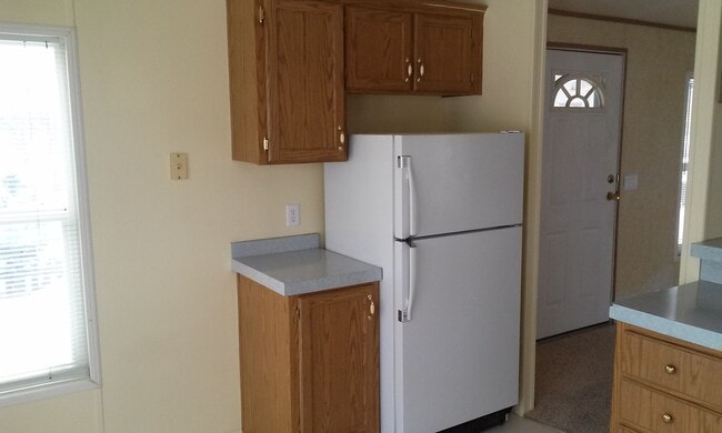 Building Photo - 2 bed 1 bath NW Boise