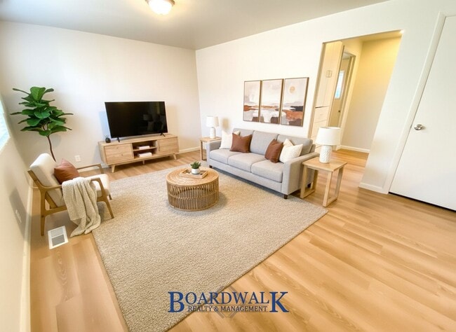 Photo - 253 E Crestone Ave Apartment