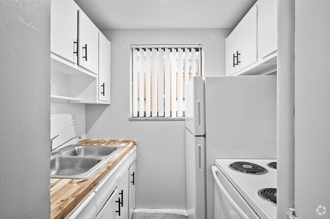 Building Photo - Arlen Terrace Apartments