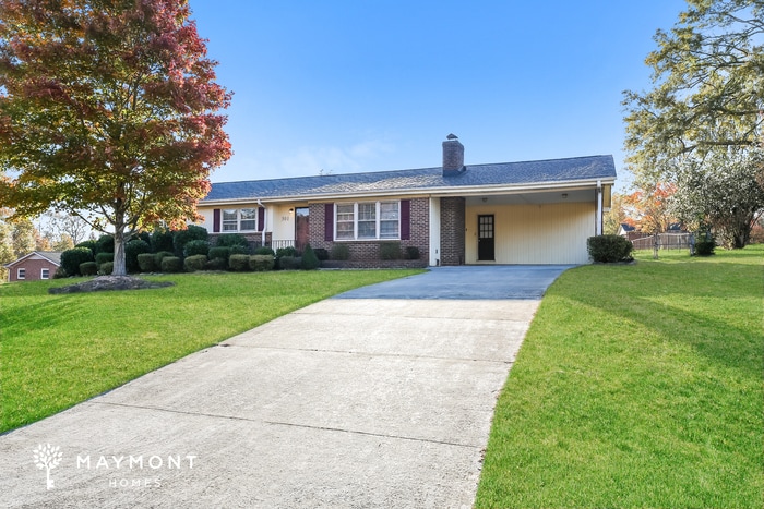 Foto del edificio - 301 Pineridge Dr