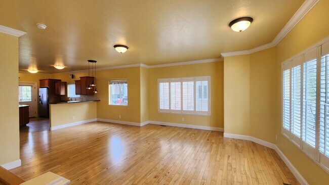 Building Photo - Elegant Stephens Pointe Condominiums