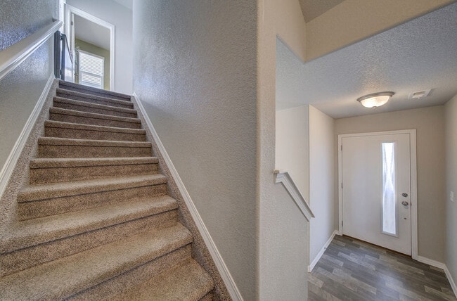 Building Photo - 11140 Feliz Wy