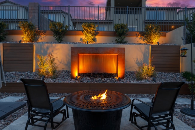 Building Photo - 393 Robledo St