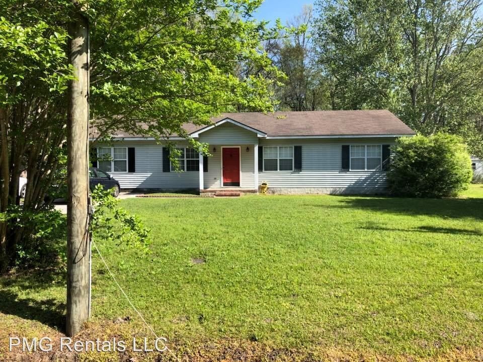 Primary Photo - 3 br, 2 bath House - 931 Brannen Rd.