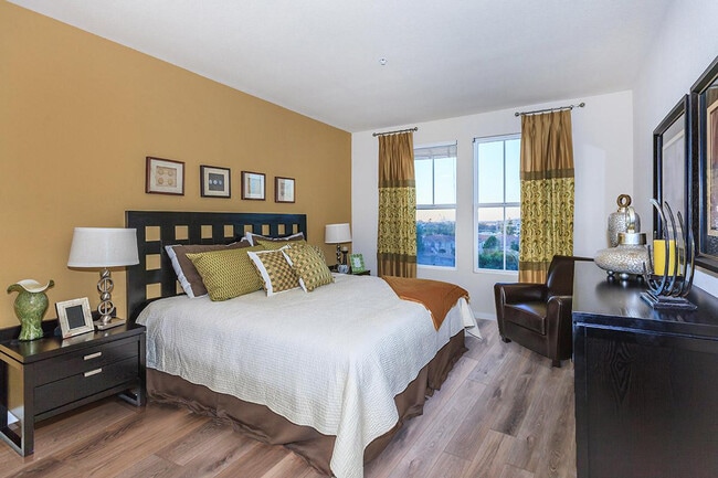 Building Photo - Ladera Apartments