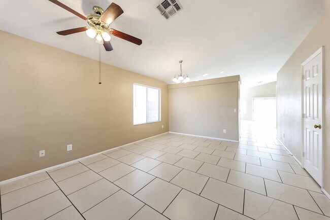 Foto del edificio - 4101 W Wethersfield Rd