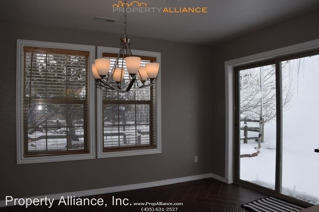 Building Photo - 5812 Sagebrook Dr