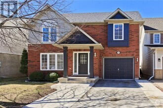 Building Photo - 2106 Dunmore Ave