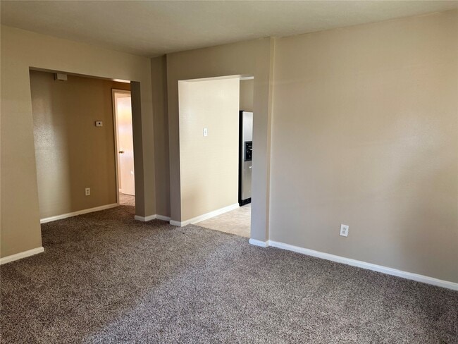 Foto del edificio - 5626 Tidewater Dr