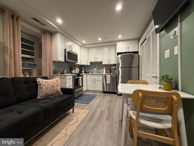 Foto del edificio - 625 Park Rd NW