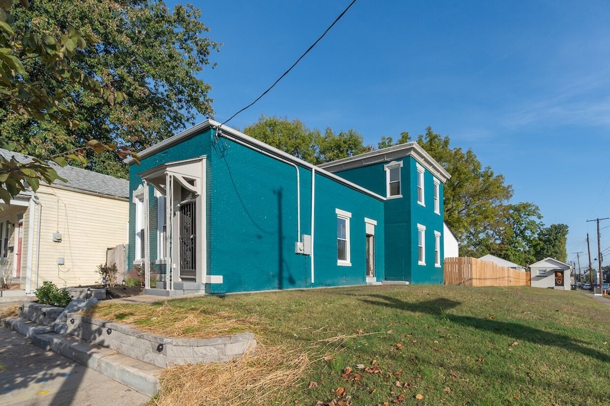 Foto principal - 641 E. Saint Catherine (Shelby Park/ Old L...