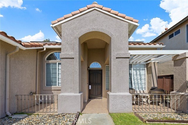 Building Photo - 3354 Avocado Vista Ln