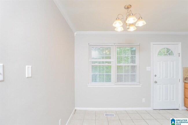 Building Photo - 148 Sunburst Cir