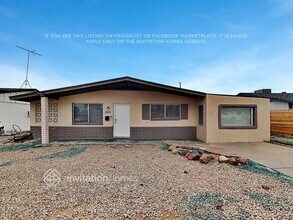 Building Photo - 3221 E Captain Dreyfus Ave