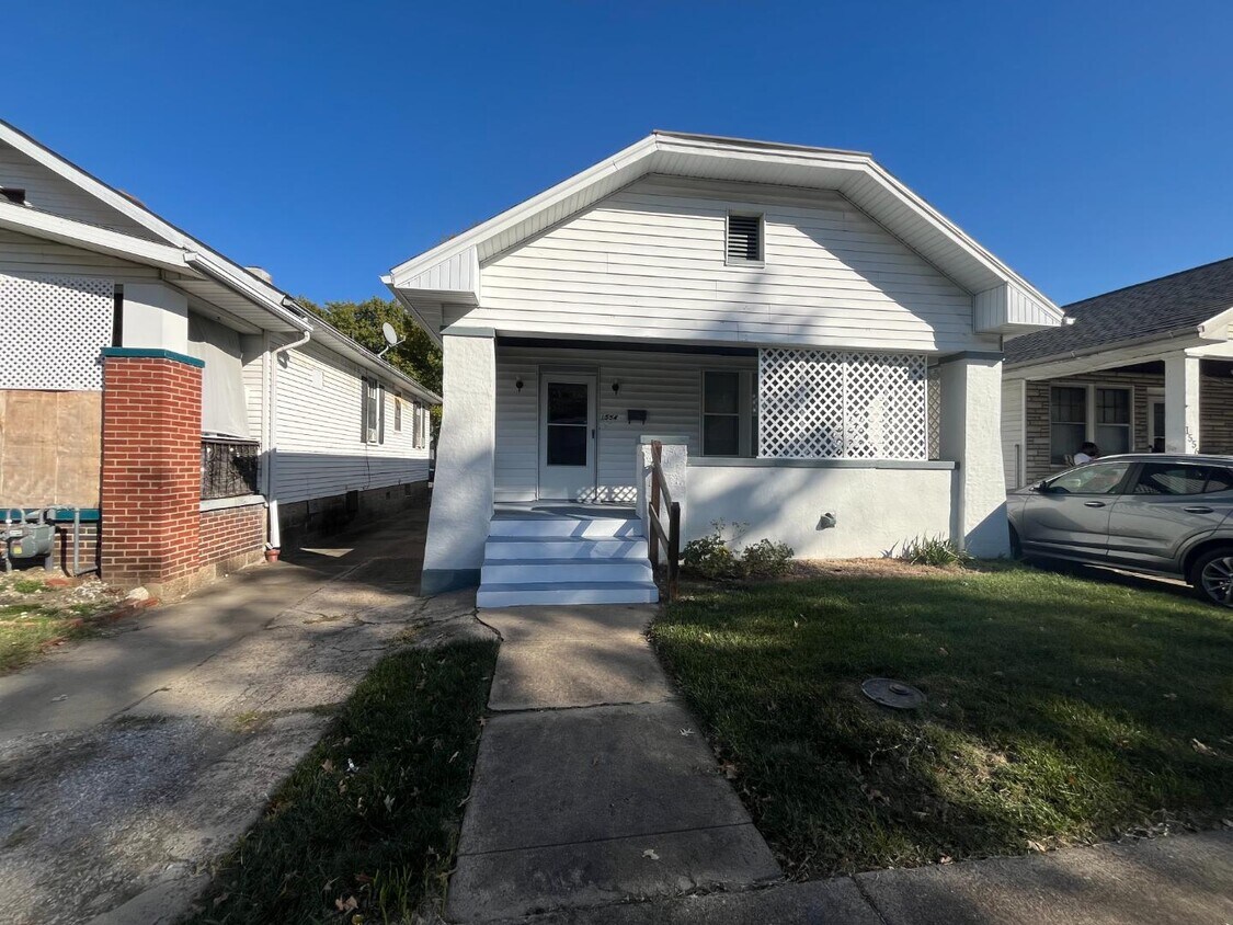 Foto principal - 1554 S Morton Ave