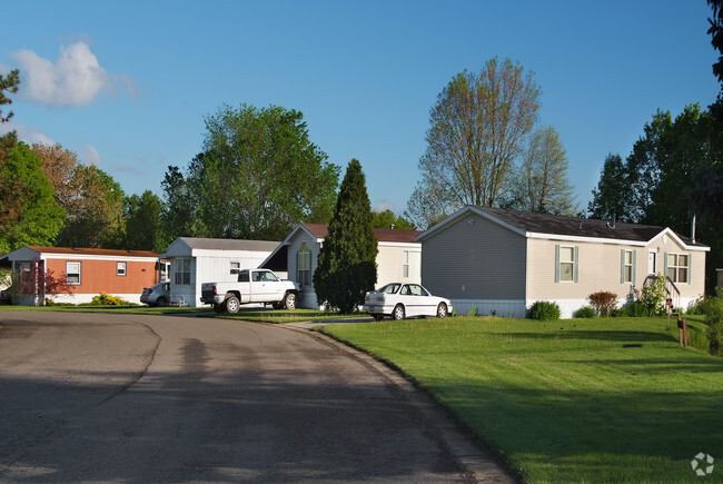 Building Photo - Homestead Manor