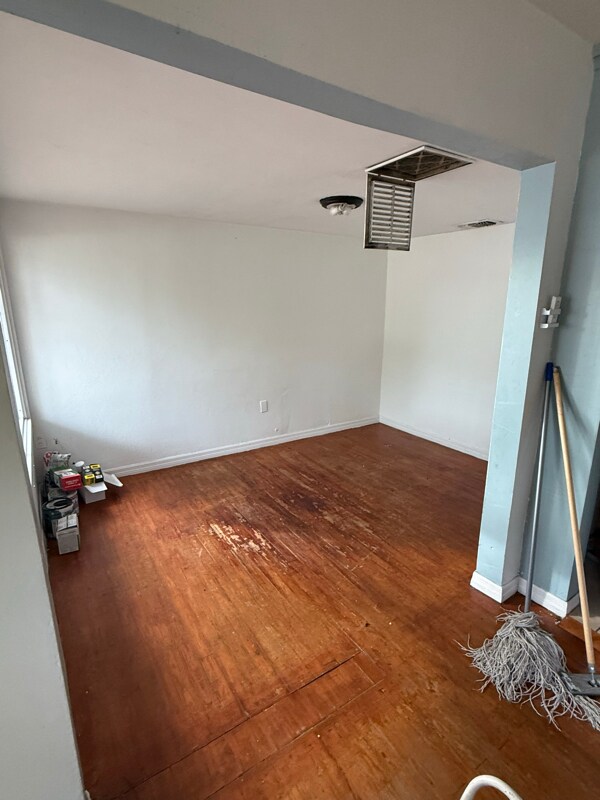 Foto del edificio - 1316 Woodbine St