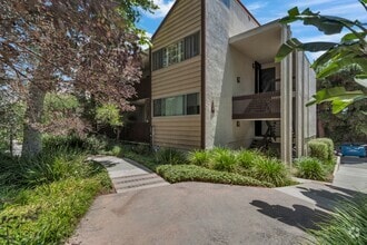 Building Photo - 6050 Canterbury Dr