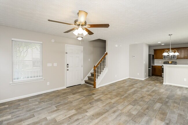 Building Photo - 203 Swanee Ln